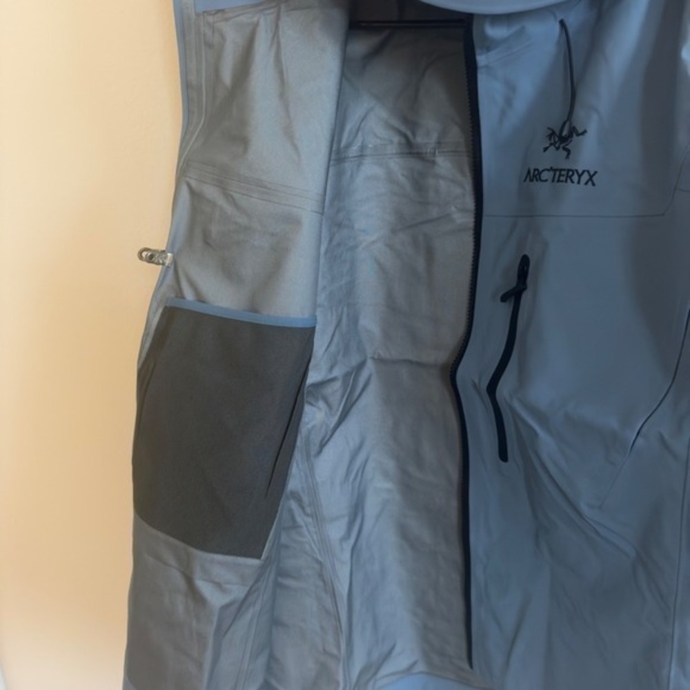 Arc'teryx Alpha SV Stone Wash Blue jacket size medium - Picture 6 of 12